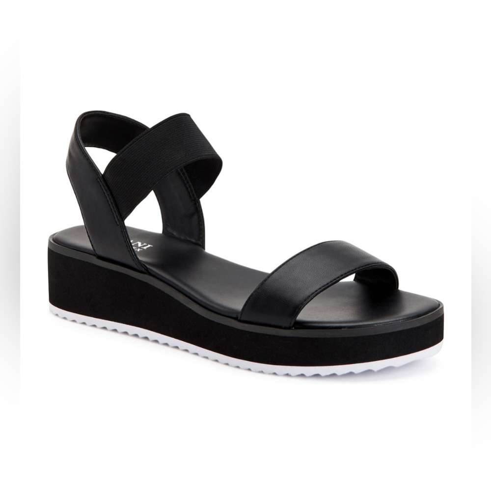 Lobbie Sporty Flat Sandals